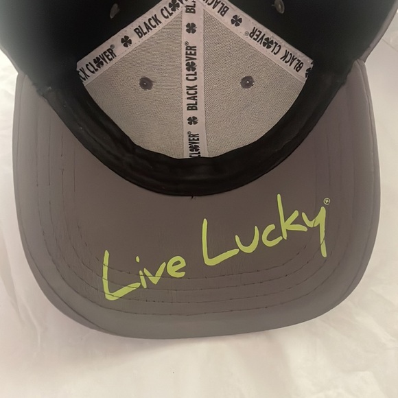 BLACK CLOVER Premium Ball Cap, Golf Cap. Stretch fit cap. NWOT - Picture 5 of 6